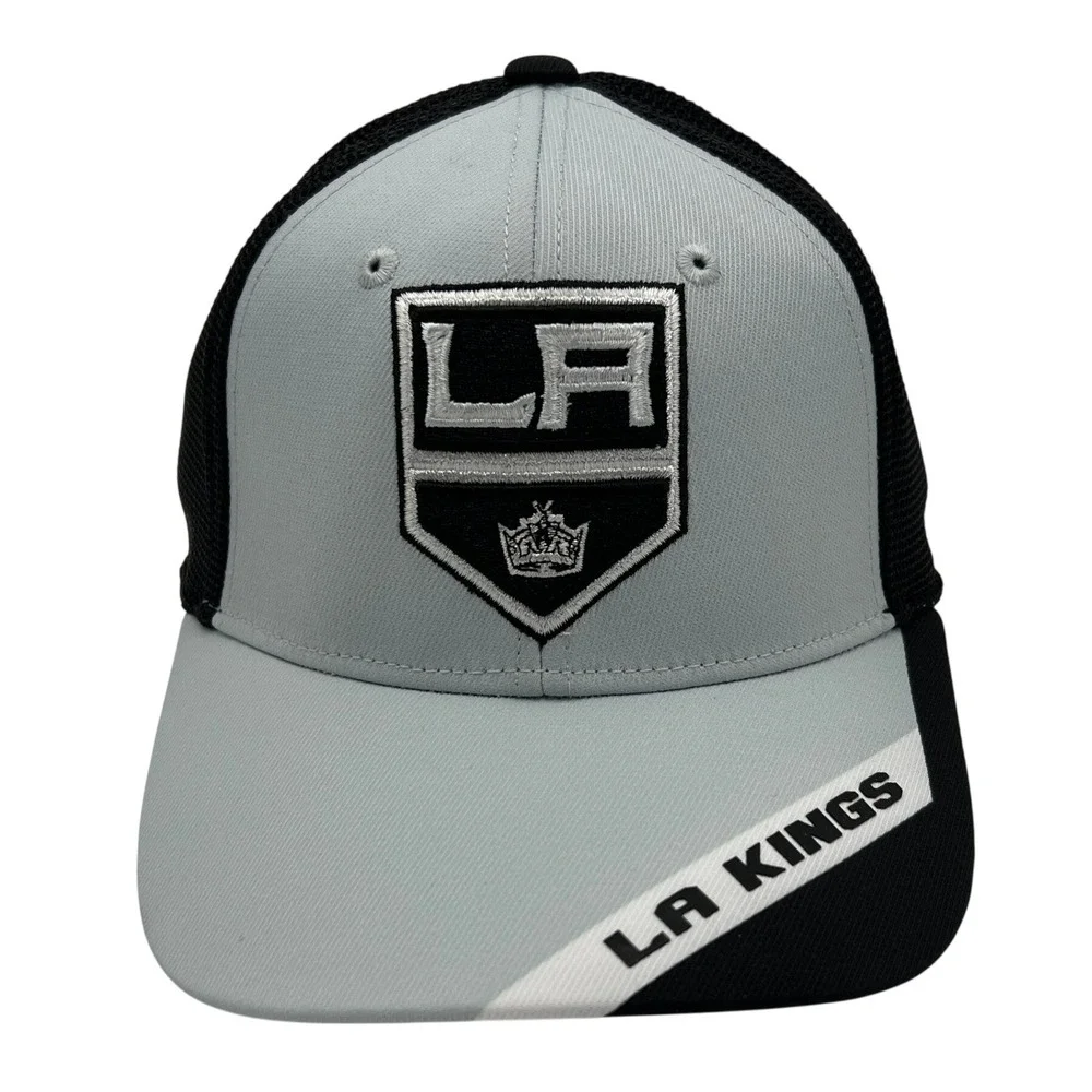 Adidas LA Kings NHL Structured Flex Hat Grey Black Mens Size SM/MD‎ NEW